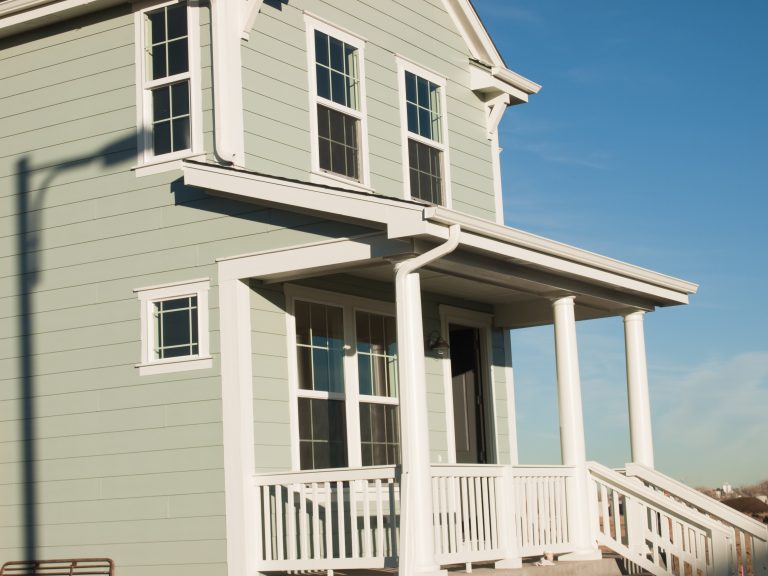 Damaged siding repair Naperville, IL